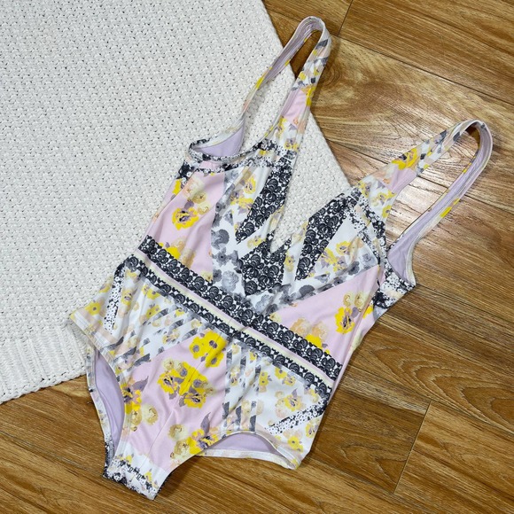 PaperSails Other - PaperSails SZ S One Piece Swimsuit